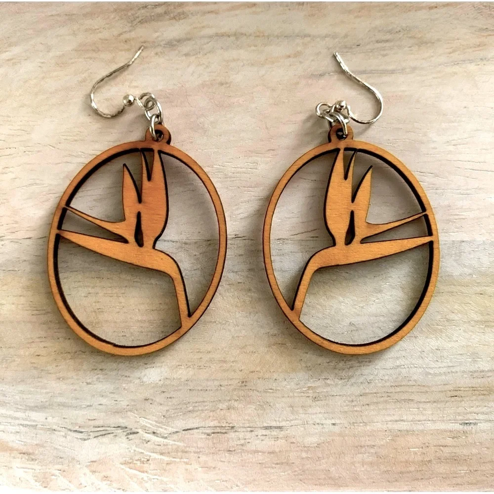 SOLD!☀️🐦🔥Birds of Paradise🐦🔥☀️Laser Cut Wood Earrings Honey Tone - Picture 1 of 3
